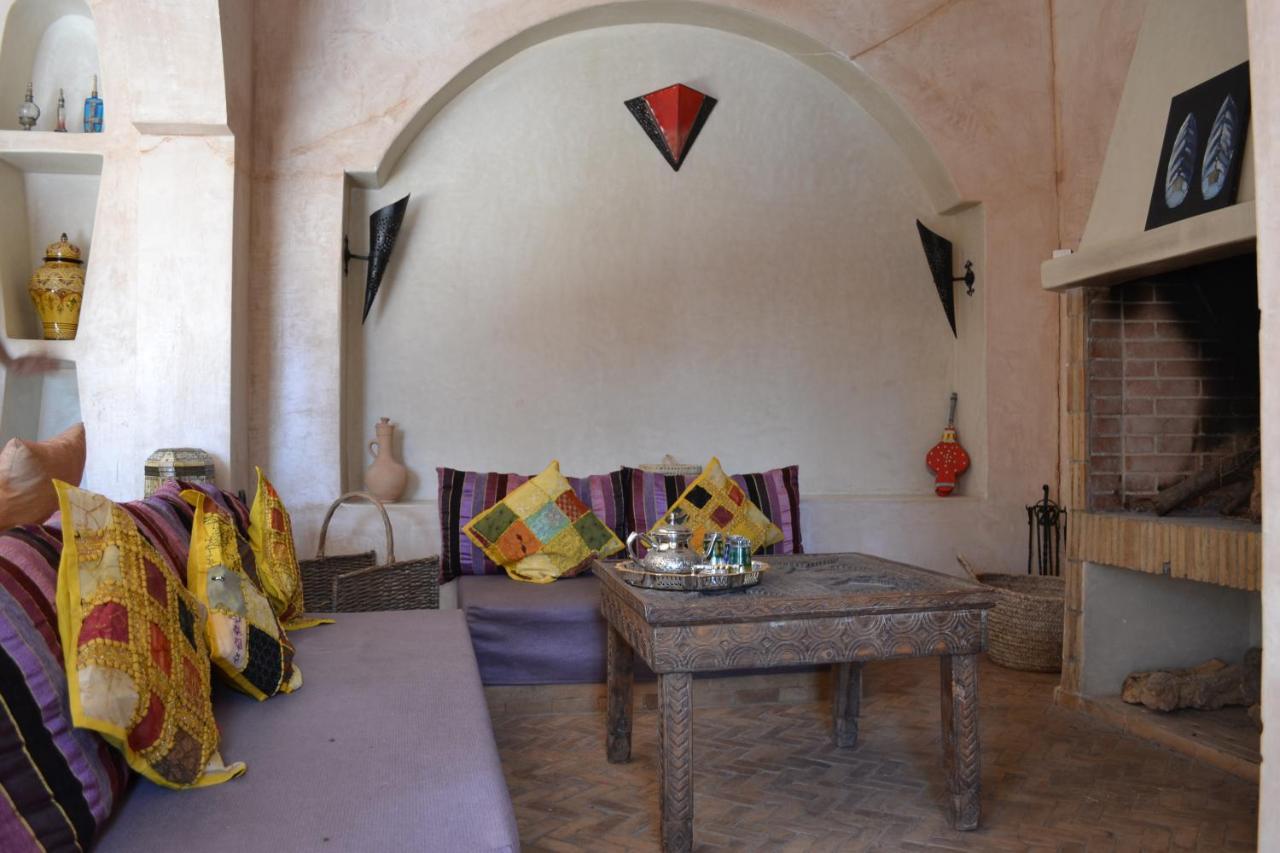 Riad Dar Bergui Warzazát Exteriér fotografie