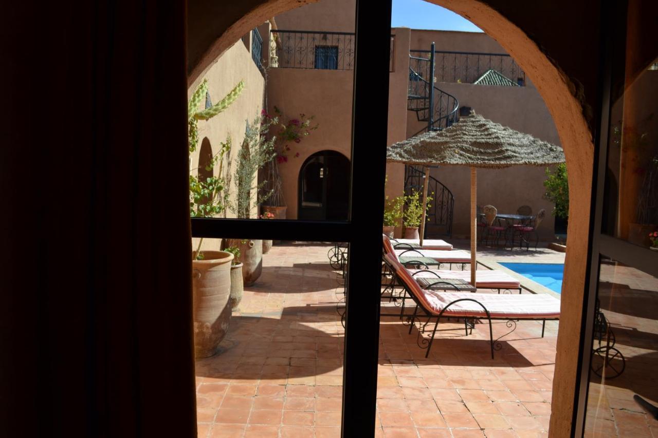 Riad Dar Bergui Warzazát Exteriér fotografie