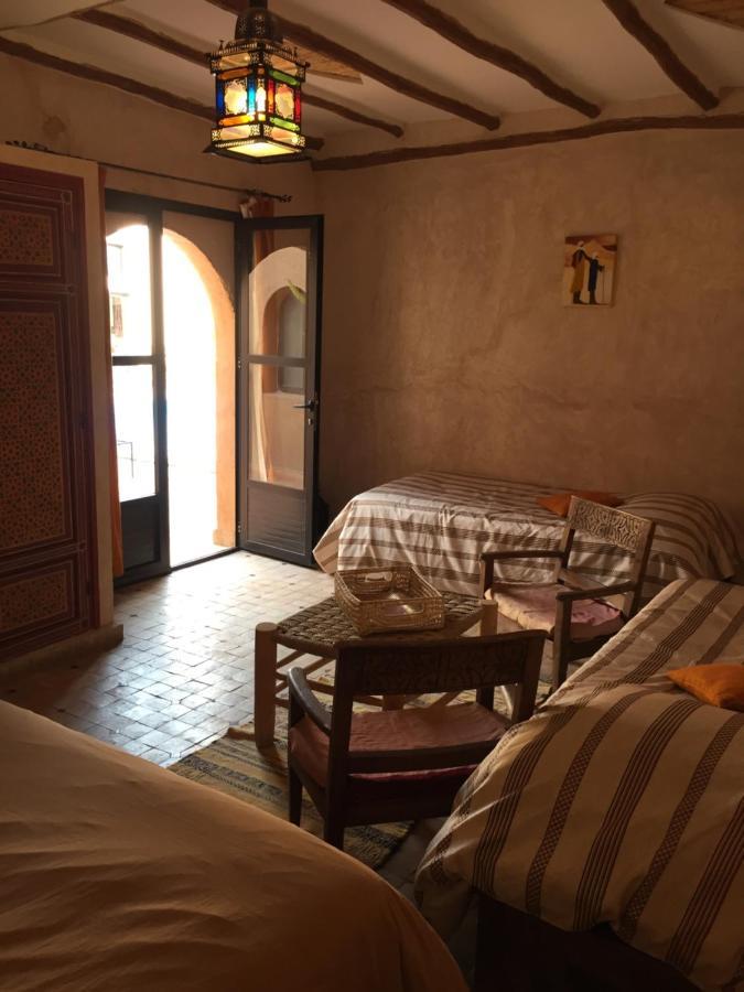 Riad Dar Bergui Warzazát Exteriér fotografie