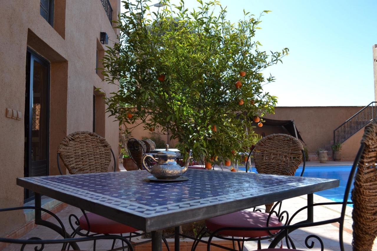 Riad Dar Bergui Warzazát Exteriér fotografie