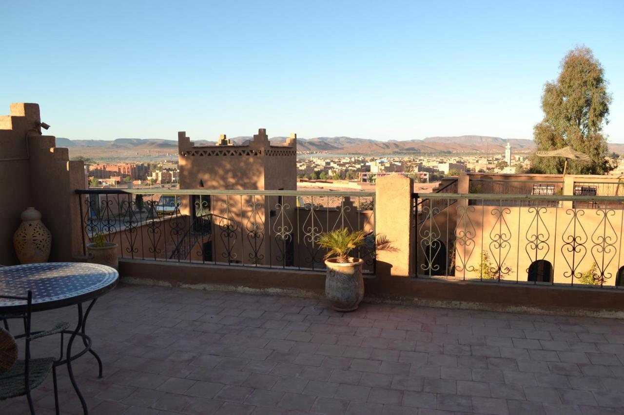 Riad Dar Bergui Warzazát Exteriér fotografie